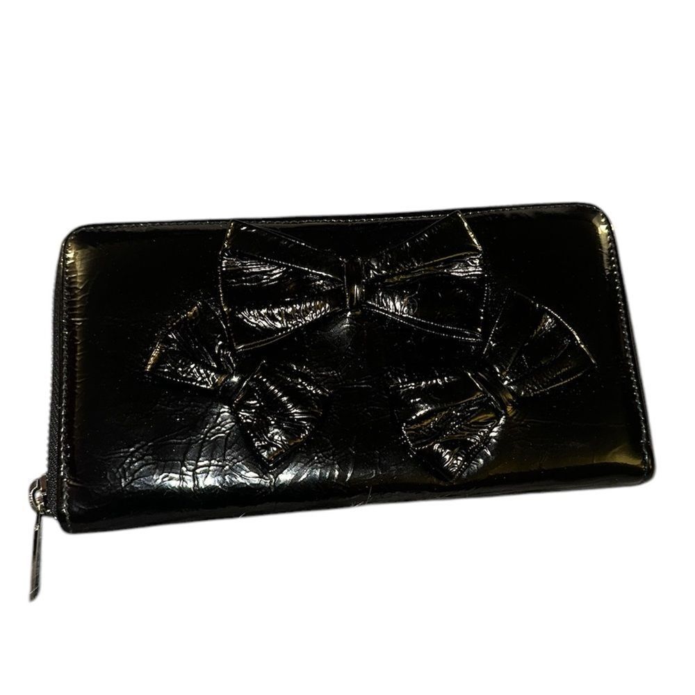 Valentino Garavani Black bow zip wallet